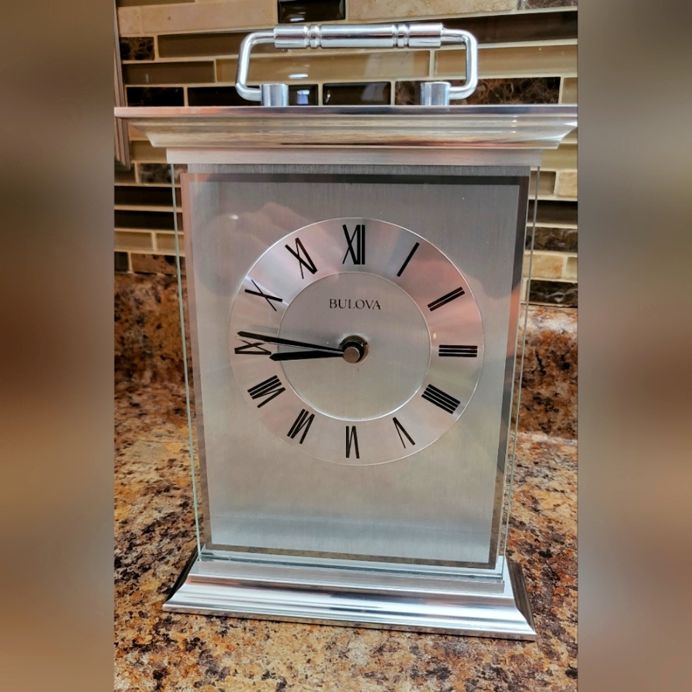 Desktop clock
